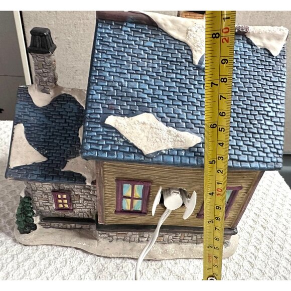 Decorative Outfit Country Hunting Lodge 3D Lighted Log Cabin Christmas Train Set - Picture 8 of 13